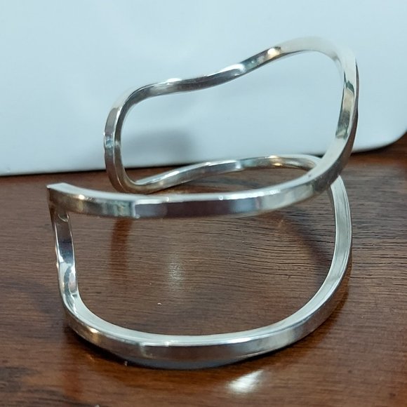 Sterling Bracelet Pop Art Signed and Hallmarked - Picture 2 of 5